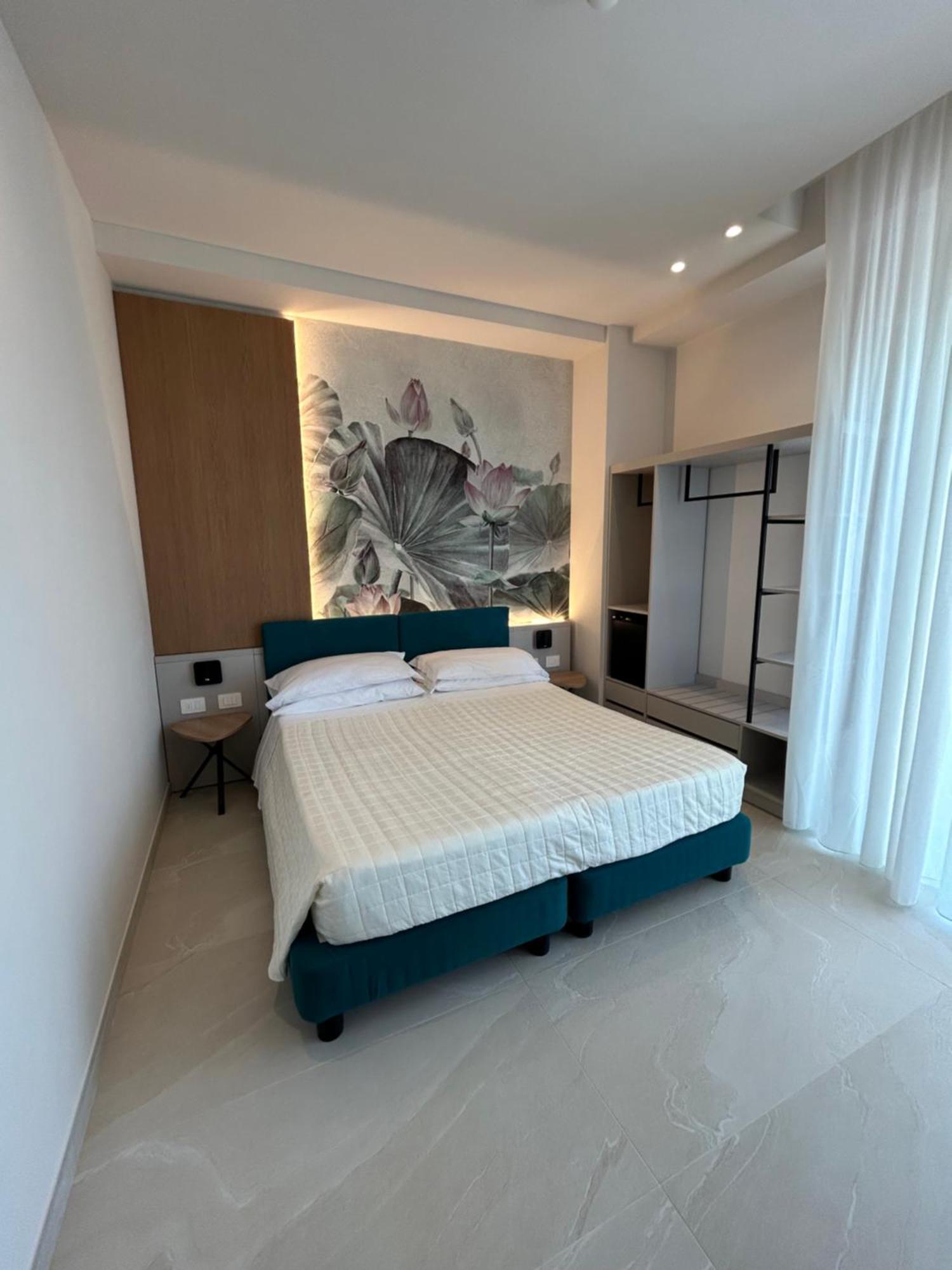 Hotel Tropic - Fronte Mare Riccione Extérieur photo